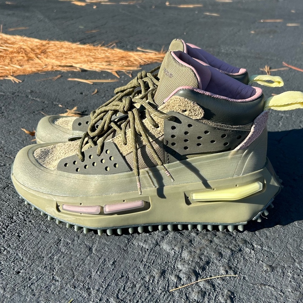 PHARELL WILLIAMS ADIDAS Human race sneakers men’s sz 10